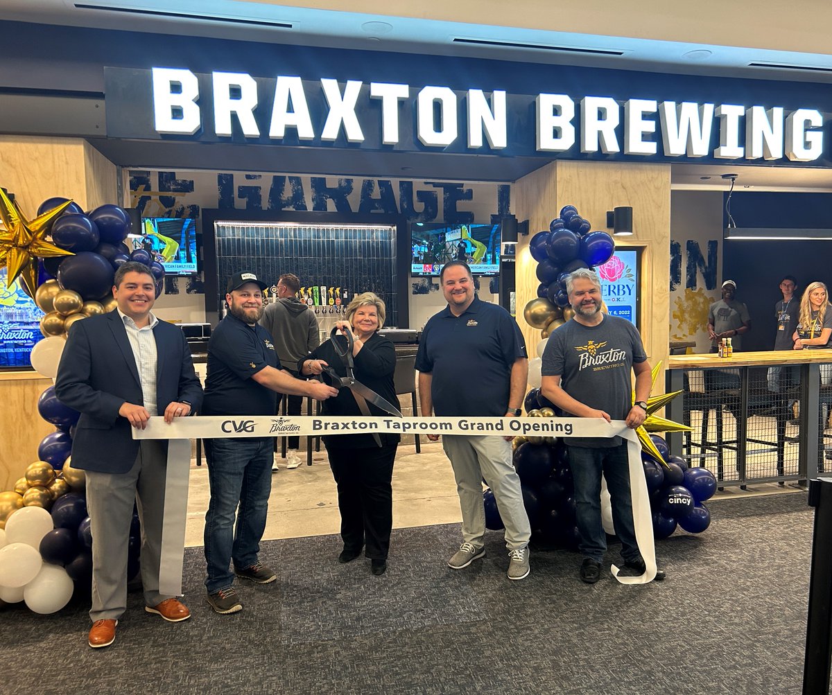 CVGairport's tweet photo. Lift one to @BraxtonBrewCo's newest location at CVG opening Monday, April 24! Stop by and enjoy a flight before your flight! 🍺✈️
#liftonetolife #beer #airport #concessions https://t.co/25s7Nsv1Q6