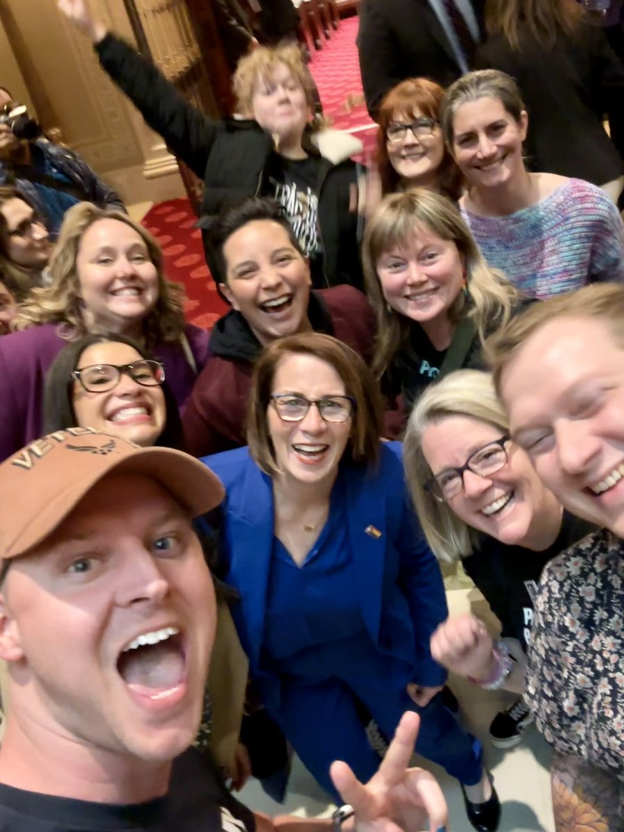 JacobThomasMPLS's tweet photo. Today was a GREAT day! MN banned conversion “therapy” (10 years in the making) and codified MN as a #TransRefuge state!!! ✊🏳️🌈🏳️⚧️ #EndConversionTherapy #mnleg #ProtectTransKids | @peggyflanagan @leighfinke @outfrontmn @MinnesotaDFL @epmurphymn @ErinMayeQuade @LiishKozlowski https://t.co/pZJFTqhKeP