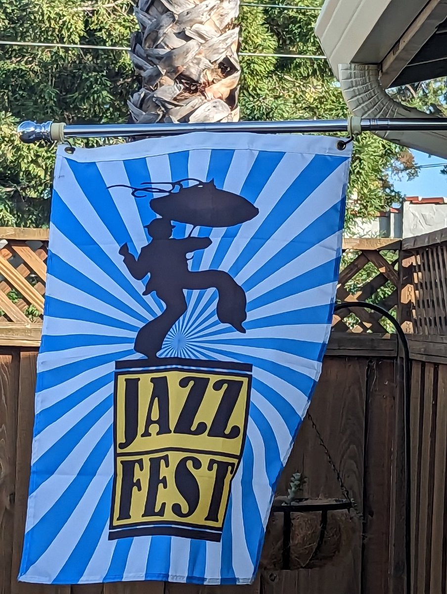 eds3trey's tweet photo. @wwoz_neworleans it's that time! https://t.co/uzfbcakJeu