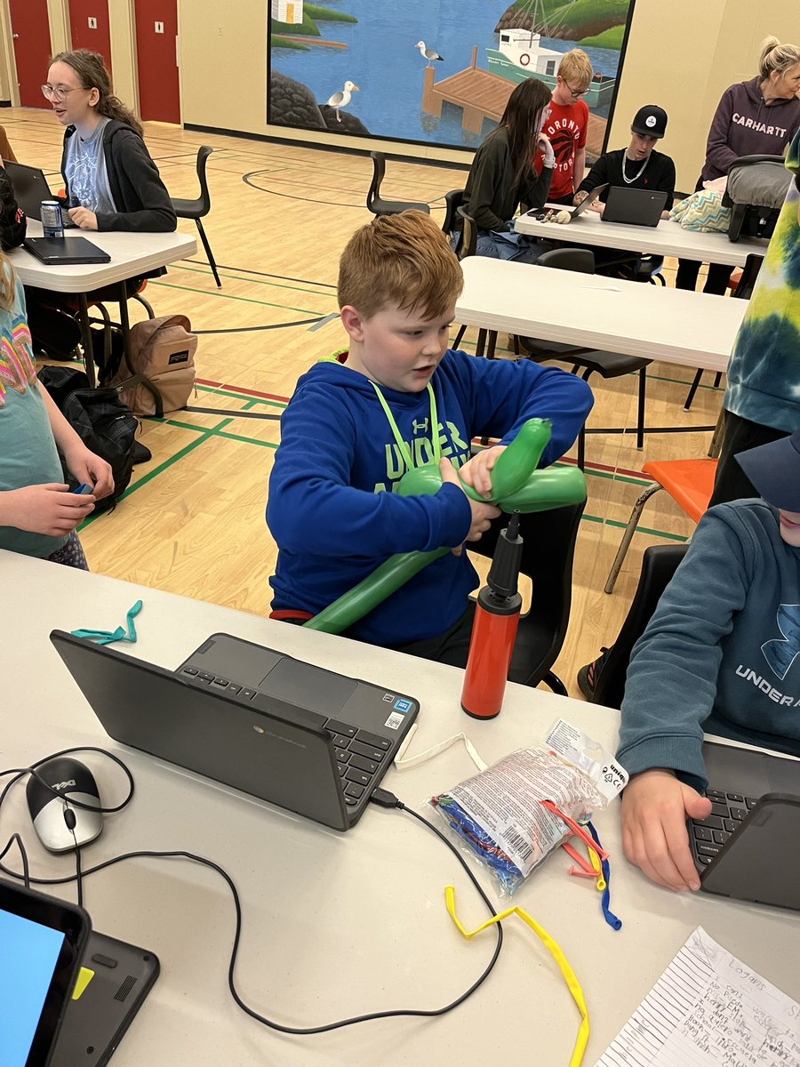 lpitman_7's tweet photo. Our Genius Hour fair @SWATigers today was heart warming, inspiring, and impressive! Our students really made their passion projects come to life! https://t.co/8WidciWzvk