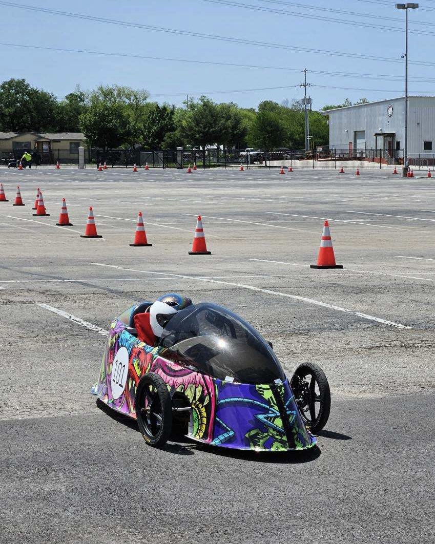 The @FineArtsEISD team is ready to compete tomorrow in the Alamo City Electrathon competition after passing inspections and taking to the track for qualifications earlier today. Green flag is Saturday at 10AM @FreemanColiseum. Come out and support our @EISDofSA scholars!