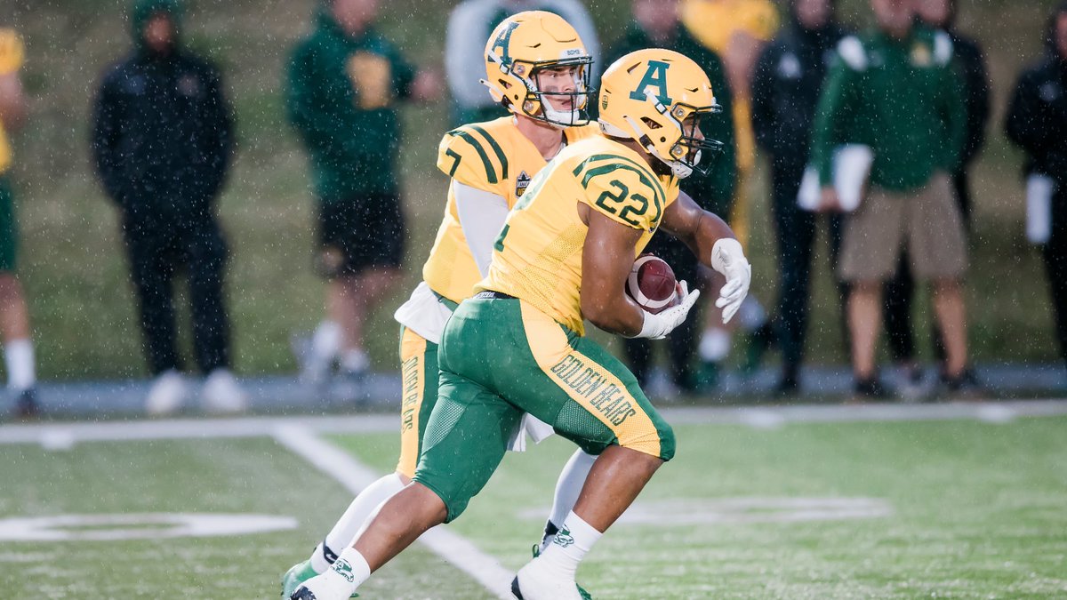 chatfootball's tweet photo. #CFC40 Scouting Reports: A gadget type offensive playmaker eyeing the CFL Draft βΆοΈ https://t.co/rr3qIUEhRU
"Standing at 5'8", 199 lbs, he has traits that allow him to be a true gadget-type weapon for any offensive scheme."
#CFC40 2023 Draft Rankings π https://t.co/5vJbRS6mNi https://t.co/uBPrtqsFvb