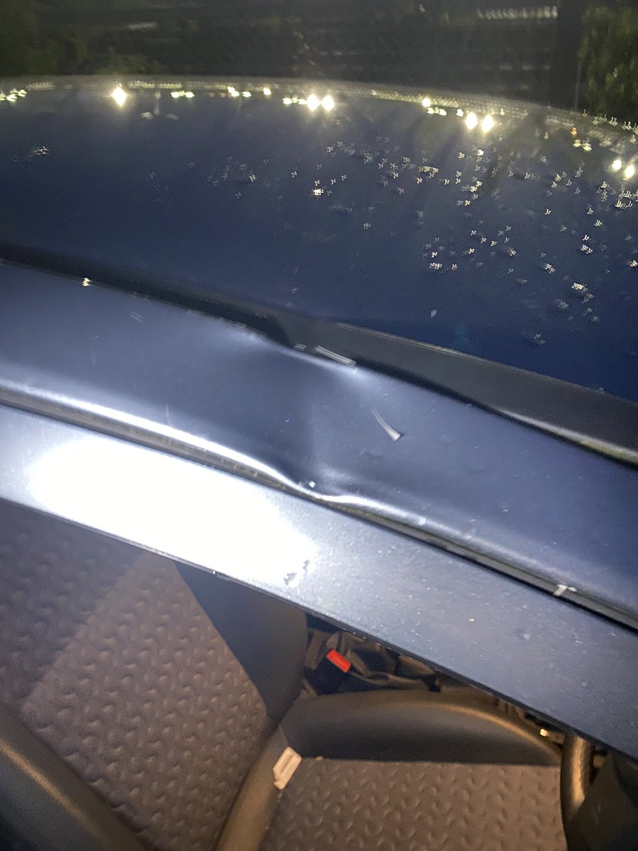 trickz_cod's tweet image. Just 2 months driving and car already written off cause some guy thinks I robbed 3 grand of weed from him so he attacked me a my car with a baseball bat so pissed off