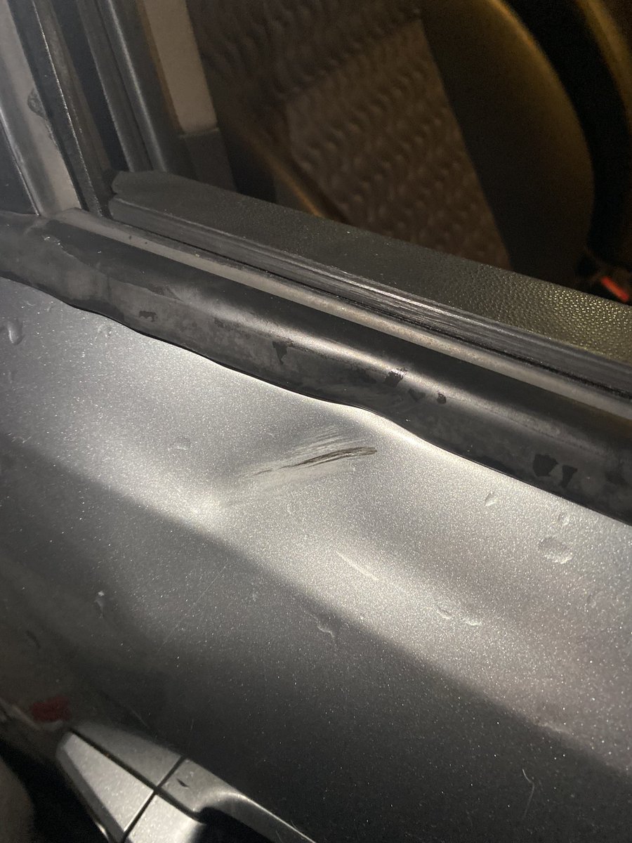 trickz_cod's tweet image. Just 2 months driving and car already written off cause some guy thinks I robbed 3 grand of weed from him so he attacked me a my car with a baseball bat so pissed off