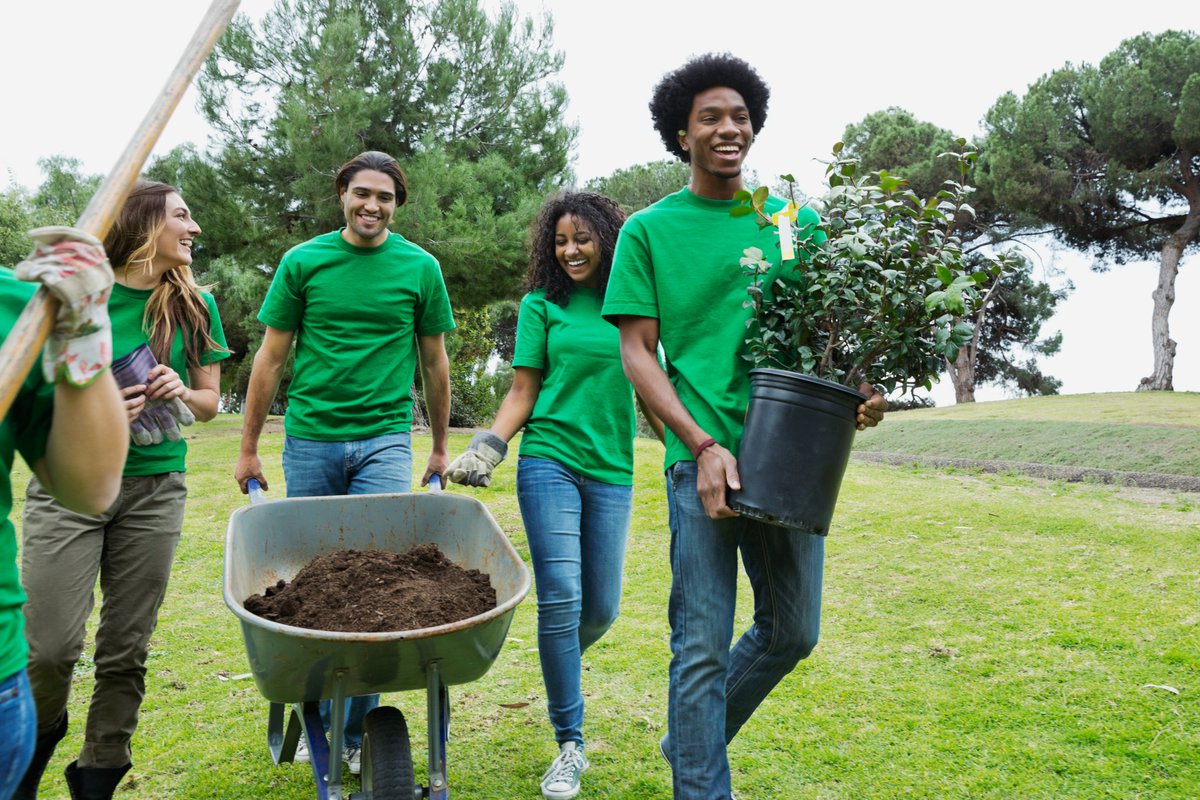 Let’s make every day Earth Day with #HealthyTreesHealthyLives! Trees can transform your health in remarkable ways, so what better way to celebrate #EarthDay than spending some time outdoors while also improving your well-being? Healthytreeshealthylives.org