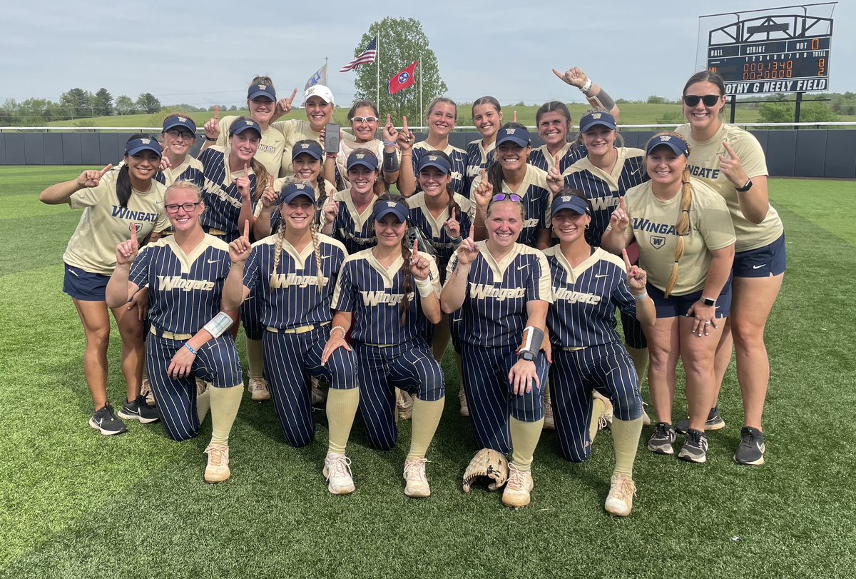 WU_Bulldogs's tweet photo. 🏆 SAC CHAMPS 🏆

 #17 @WingateSoftball downs LMU 8-2 to claim the outright regular season SAC CHAMPIONSHIP!!! 

‘Dogs pick up their 40th win of the year! 

#WINgate will host SAC Tourney action next week! 

#OneDog https://t.co/pvxrJXZ61k