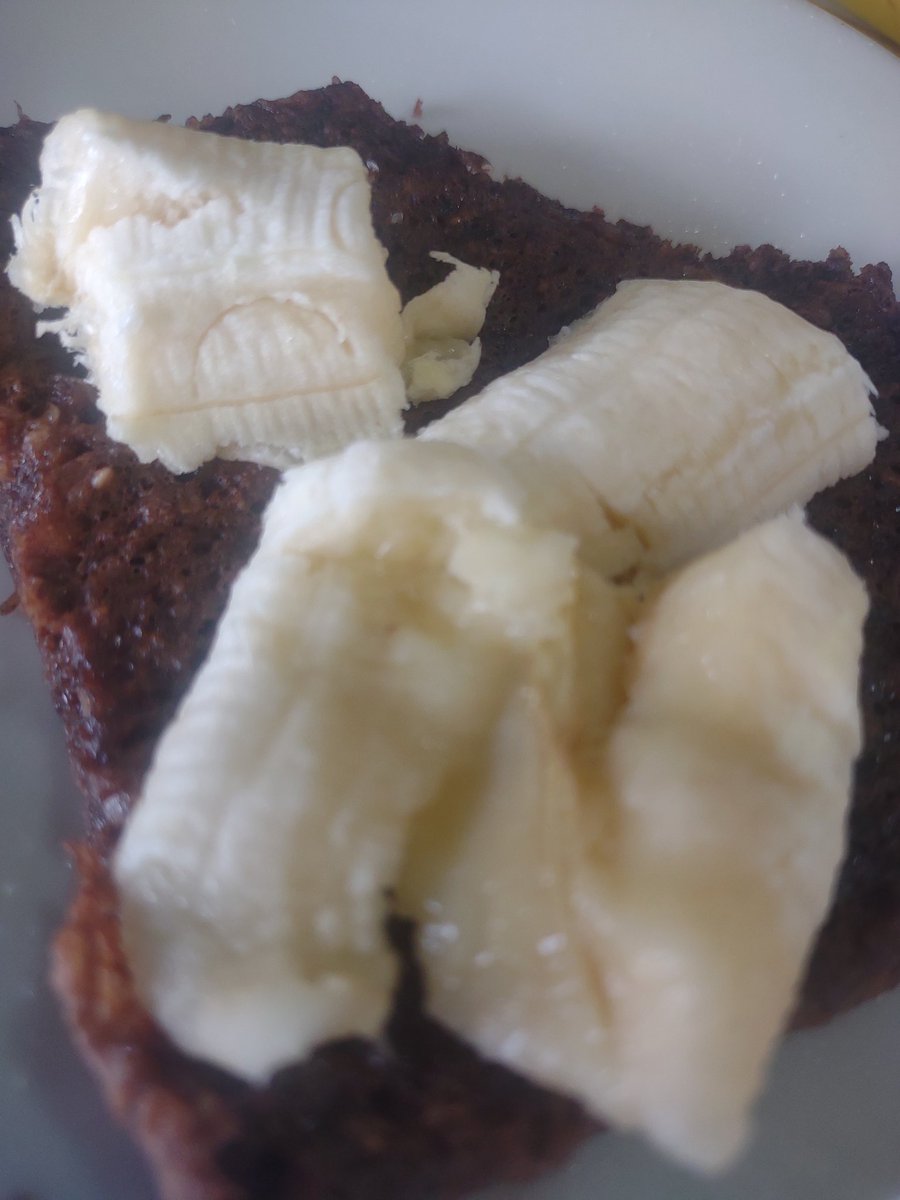 mbbevilacqua's tweet photo. Me and my disasters sometimes 
👇🏻
Bitter Cacao waffle and banana. #Sugarless #Flourless.

#ComparteLoSabroso
•
#CarpeNoctem 🌌 https://t.co/u1lGZMhccG