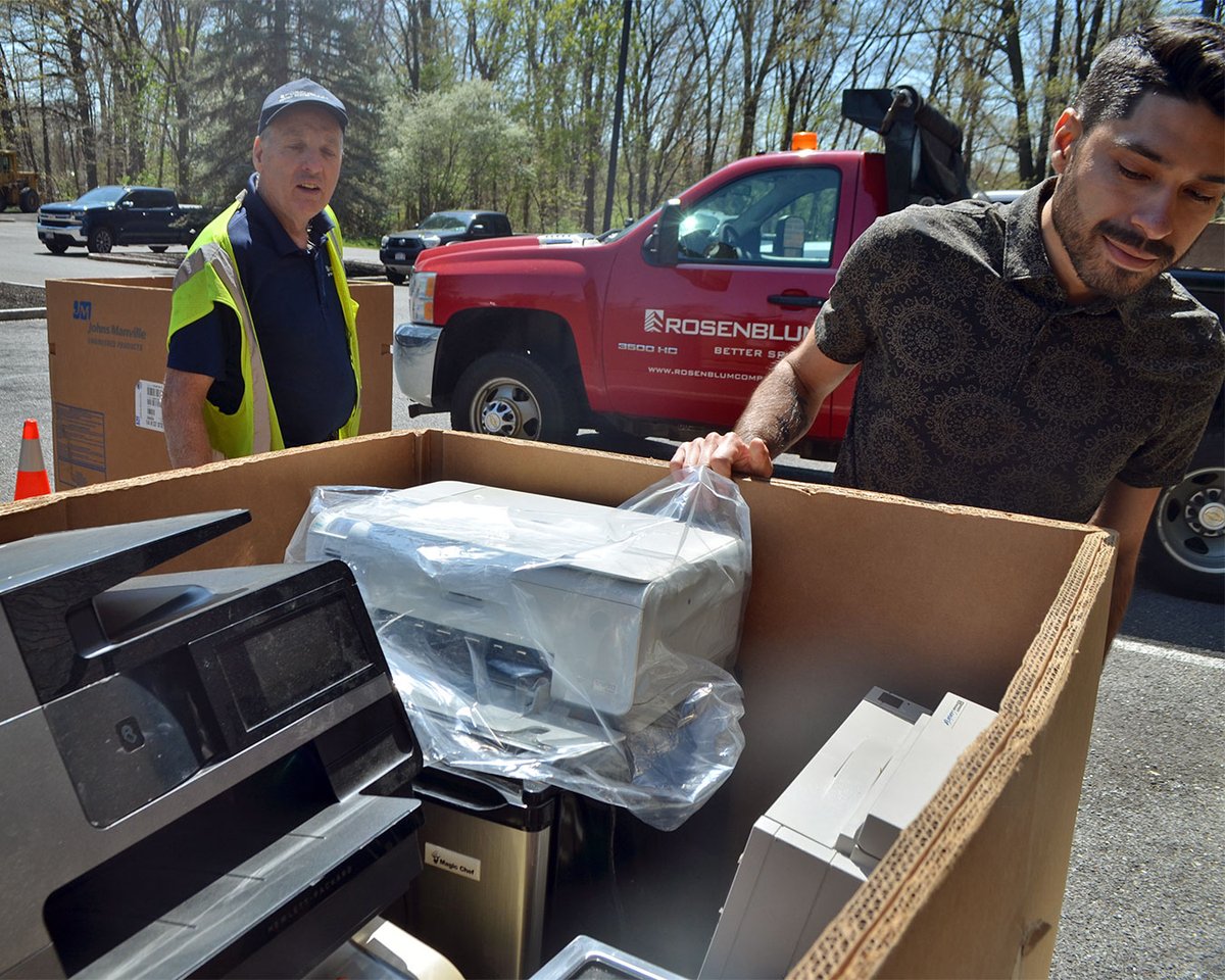 Electronics recycling is a great way to help conserve resources and natural materials but it's important to make sure you are recycling items safely and correctly.  This afternoon, we were proud to partner with our tenants once again to protect our planet. #EarthDay