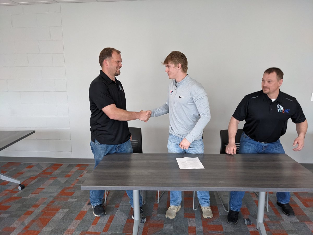 Carter Hovland is officially a Minnesota West Blue Jay! He will be wrestling there this fall - Congratulations Carter!