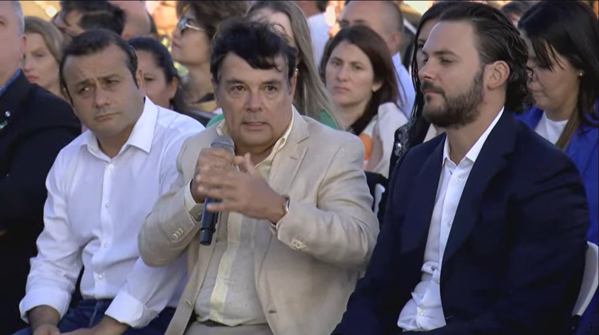 misionesonline's tweet photo. @rovira_carlos @herrerayflia @passalacquaok "Estamos viviendo un tiempo donde ese objetivo de ser una provincia startup está unido también a la concurrencia de las grandes empresas, donde el beneficio es para el conjunto y no solamente para el empresario" https://t.co/FC8OcEzTUZ