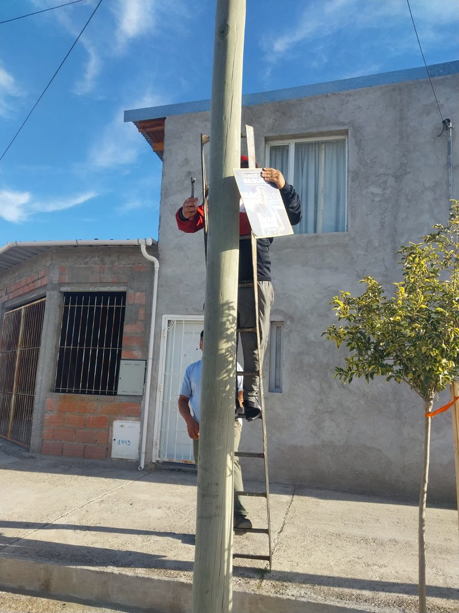 cgmackarthy's tweet photo. Continuamos con la limpieza en cada punto de nuestra ciudad! #Trelew https://t.co/KD6aeTLQ4q