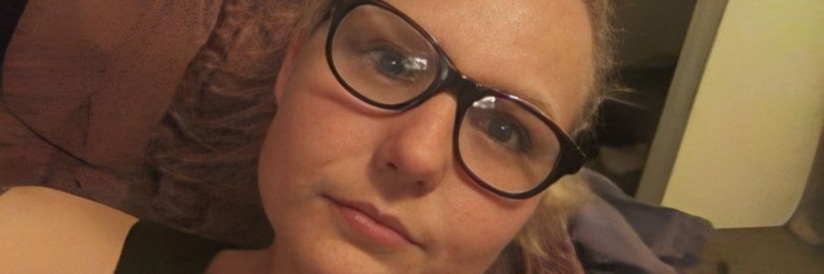 ChefSaberExpose's tweet photo. CHEFSABER -- MANIPULATOR, THIEF, LIAR, ATTACKER, AND MORE @ChefSaber26 

THIS IS A FOLLOW UP DOCUMENT TO THE PREVIOUS ONE--THIS IS INCREDIBLY IMPORTANT.

PLEASE READ:

https://t.co/xRbGeyQ2WX https://t.co/3aHs8er6x5