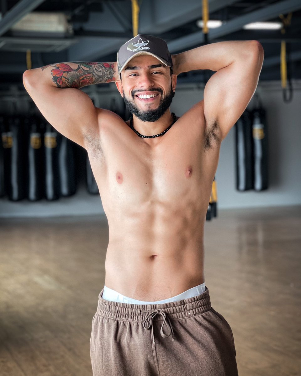 migueltheangel's tweet photo. Pink nipples 🤭 https://t.co/TSu1Bc9HdF