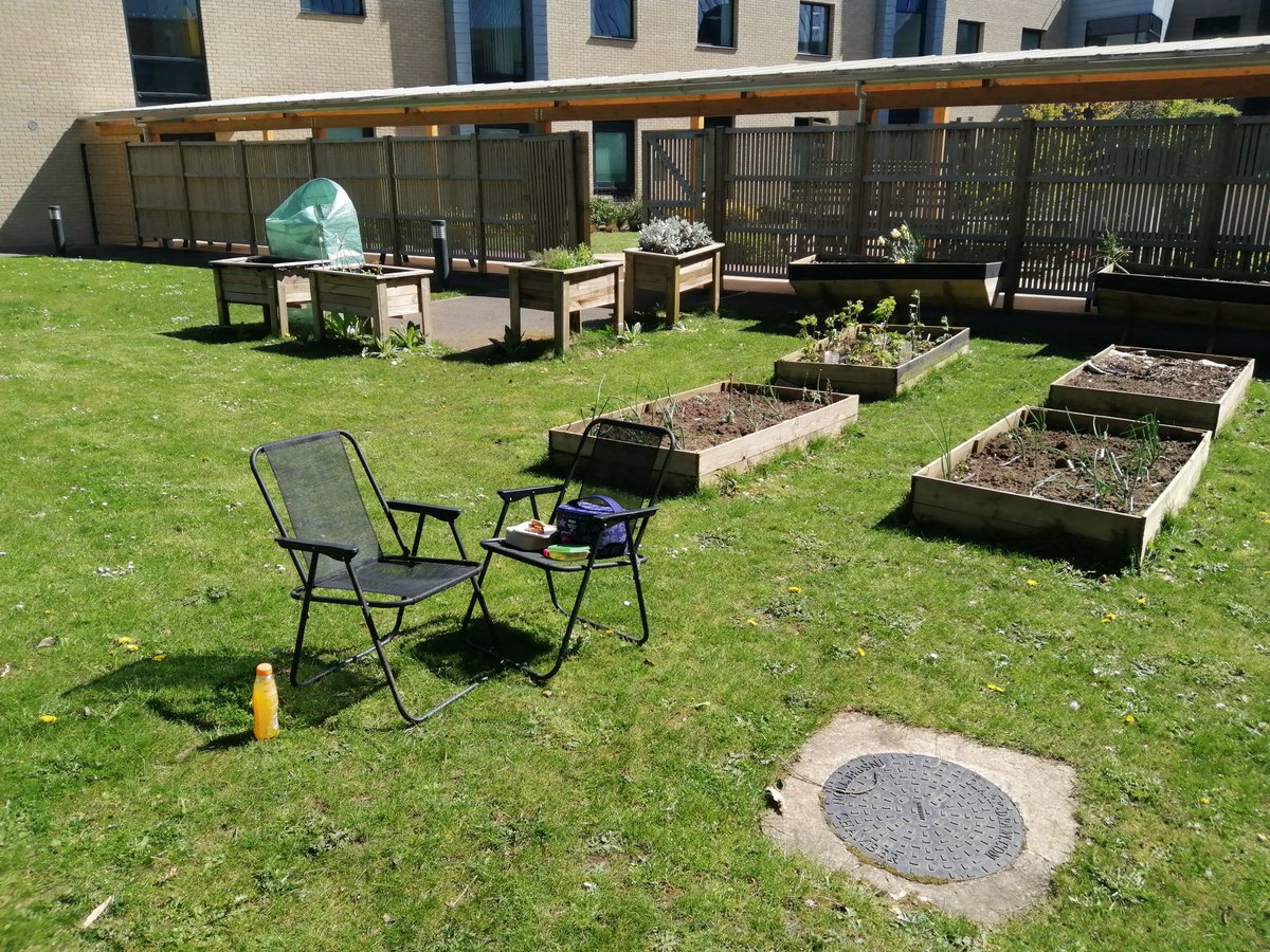 DiscoveringOT's tweet photo. Lucky to have such a lovely spot for lunch #GreenSpace #allotmentgroup #occupationbasedgroup #OccupationalTherapy
#nature #gardening #growyourown @NottinghamCVS @UNHS_Cripps https://t.co/JhHiZMOkuf