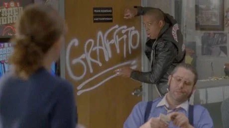 DocTake1's tweet photo. @BenjaminCrew1 Graffito. Simple, but perfect! https://t.co/5kxCMbENOR