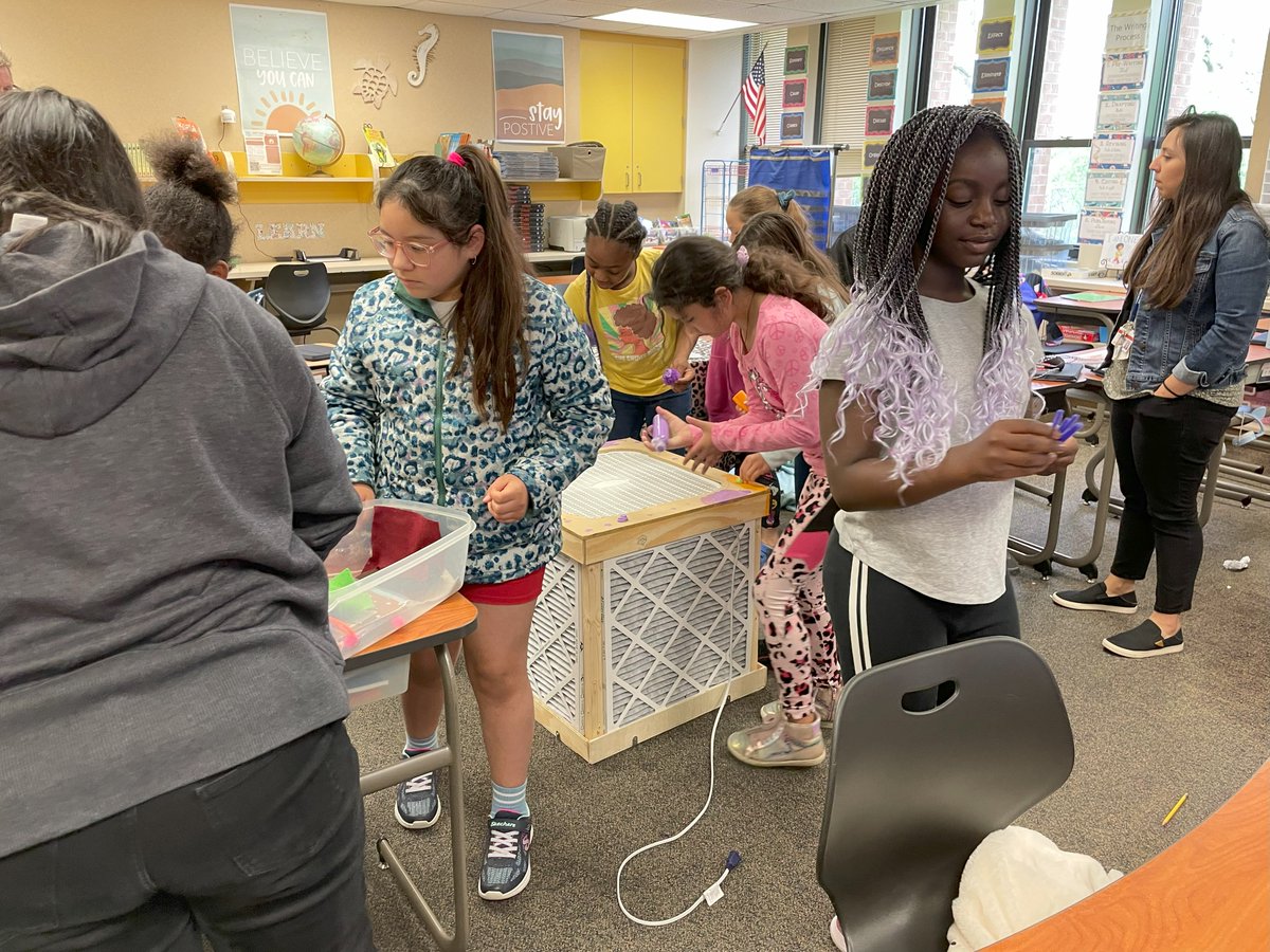 AirQualityEPICS's tweet photo. Yesterday, Miller Team built and decorated a Corsi-Rosenthal box with the Miller Elementary School students. Wow!!! It was incredible to work with the students, and we hope to continue working with them in the future! Thank you Miller Elementary for letting us partner with you! https://t.co/Q8L9EBEjFl