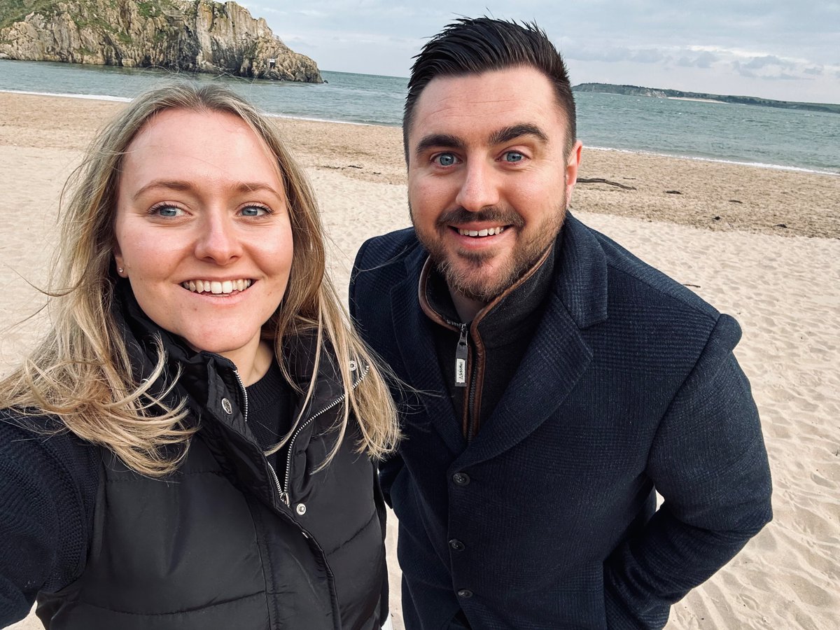 sophielees9's tweet photo. 131 days to go 🤍 💍 #MrsThomas https://t.co/akFULfCUfS