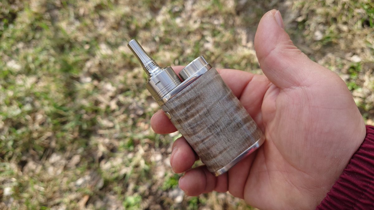 CebrjowHwScHCkj's tweet photo. 皆さんおはよっチェ😆👍今日も宜しくご安全に🙇💦 #eleafistickpico75w + #MONOMOD #ORBITALRDA+ #415ドリチ 😋💦#VAPE #vape好きな人と繋がりたい #VAPE好きと繋がりたい #VAPE初心者 #eleaf #istick https://t.co/uza0YNmkUB