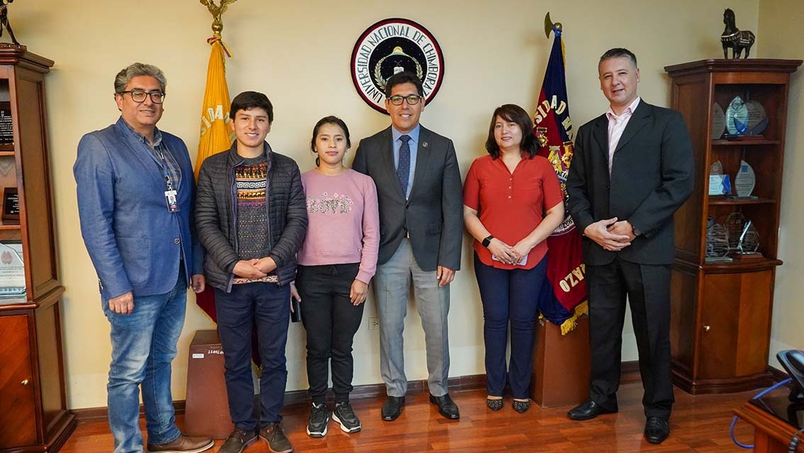 uaapy's tweet photo. 🔝El Prof. Victor Nuñez, de la Carrera de Ciencias del Deporte, culminó exitosamente su intercambio académico por el Programa del CRISCOS, en la Universidad Nacional de Chimborazo, Ecuador. 🇪🇨
#OrgulloUAA #CRISCOS #Intercambio #UaaPy https://t.co/VzjQMbA8I7