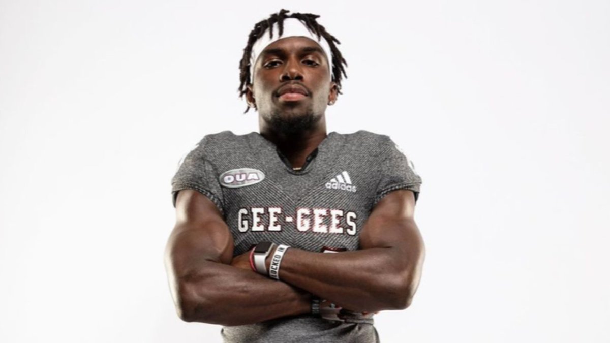 chatfootball's tweet photo. #CFC40 Scouting Reports: An Ottawa WR flashes at 2023 CFL Combine βΆοΈ https://t.co/1evwXYS91c
"This WR boasts the skills to be successful and could find himself catching passes and making plays with all of Canada watching."
#CFC40 2023 Draft Rankings π https://t.co/khwy1VHUO7 https://t.co/T9R57M7hCH
