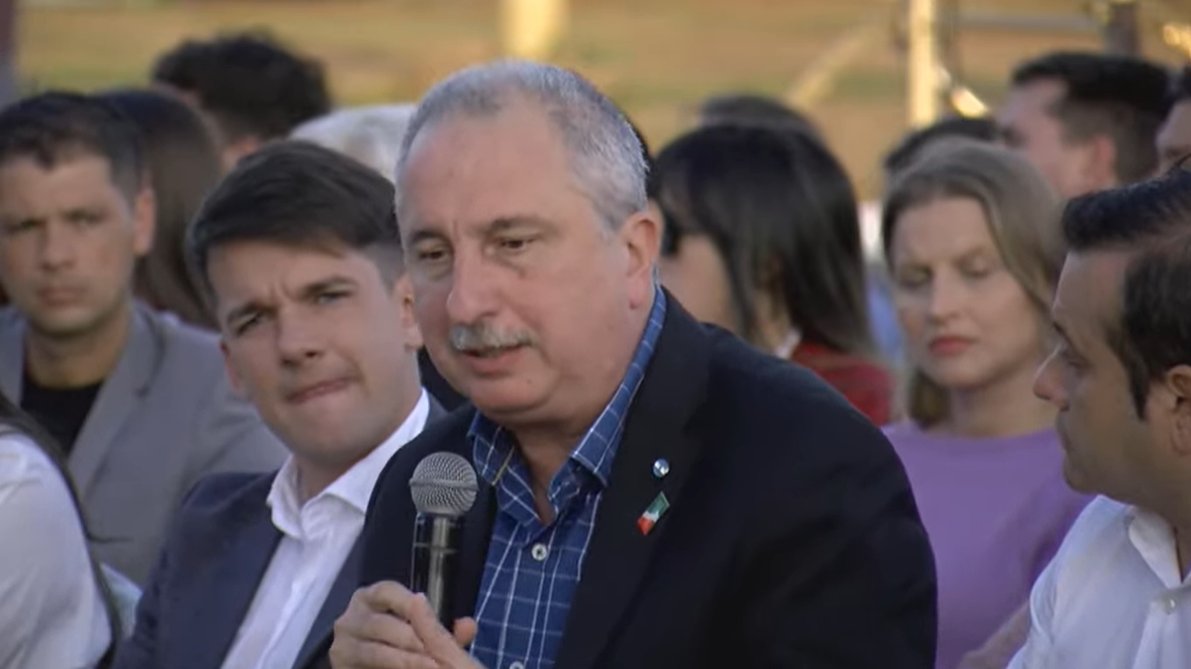 misionesonline's tweet photo. @rovira_carlos @herrerayflia @arcor @passalacquaok "La gente ve que los grandes partidos nacionales se la pasan peleando y se pregunta en qué momento se ocuparán de nosotros," agregó Passalacqua https://t.co/VSJWcEpTLq