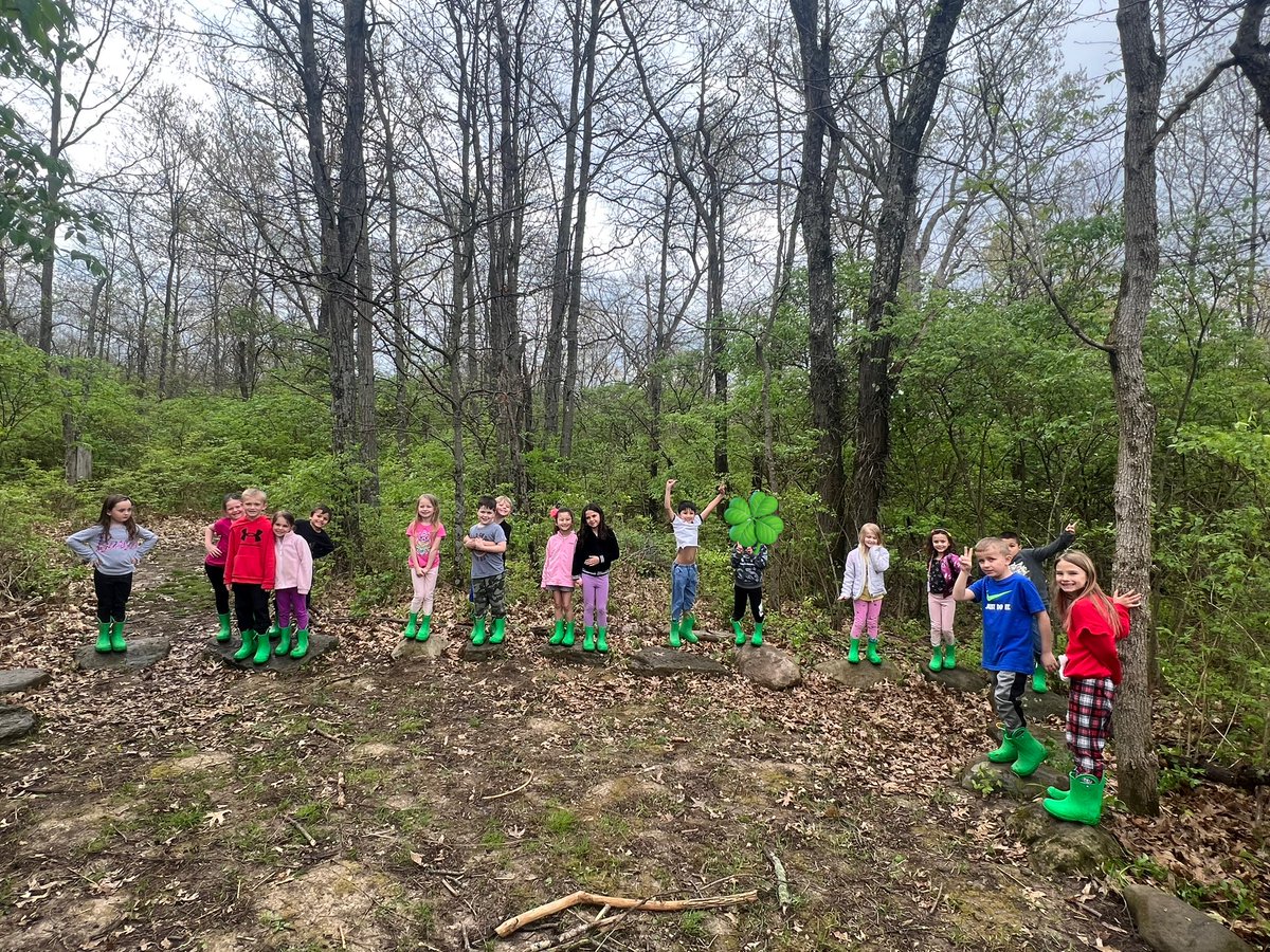Ms_Currier's tweet photo. We dodged the rain and got some fresh air on a hike, made zero waste bird treats, and learned about beekeeping from a local bee keeper! Such a lovely day at Bogan celebrating our wonderful planet! 🌎🌧️🐝🌿🪶 https://t.co/j59jRUQnJw