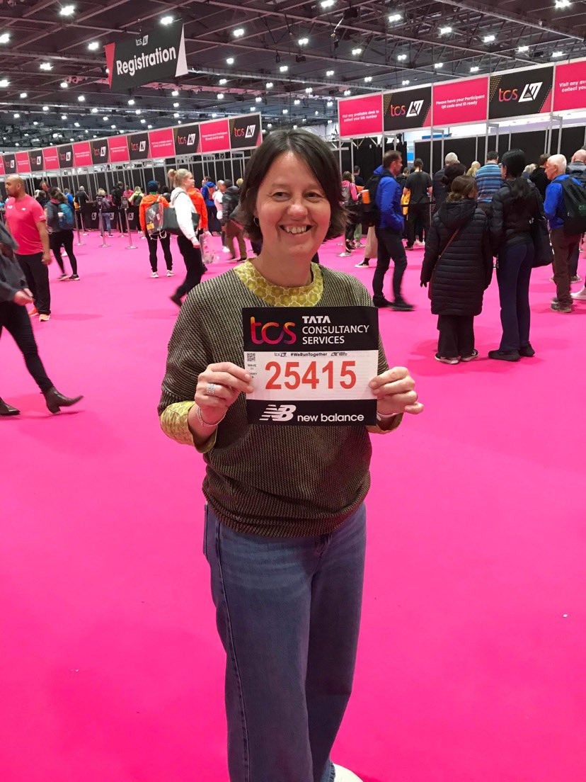 SarahSharp2's tweet photo. It’s finally here after 3 years of waiting #tcslondonmarathon #londonexpo #longtimewaiting https://t.co/5XxardG5LV