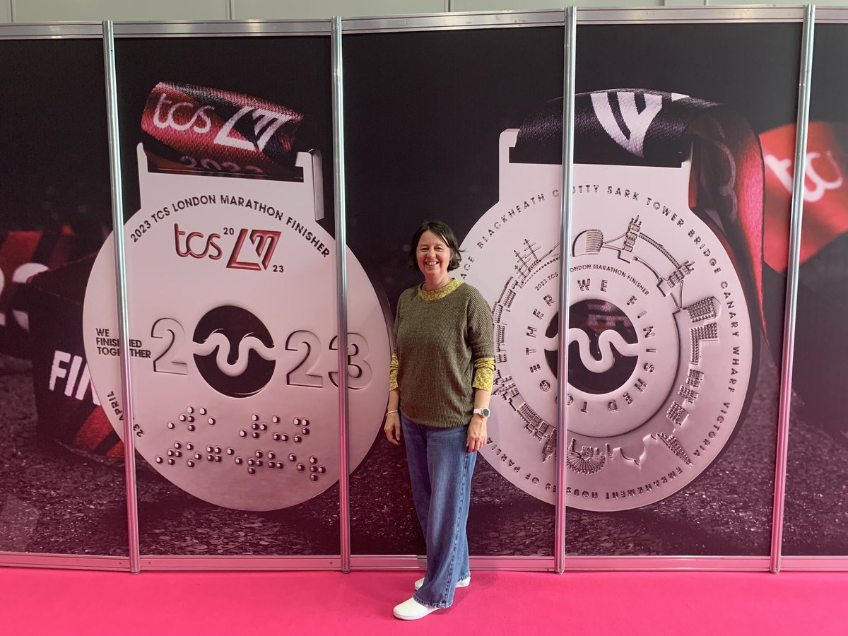 It’s finally here after 3 years of waiting #tcslondonmarathon #londonexpo #longtimewaiting