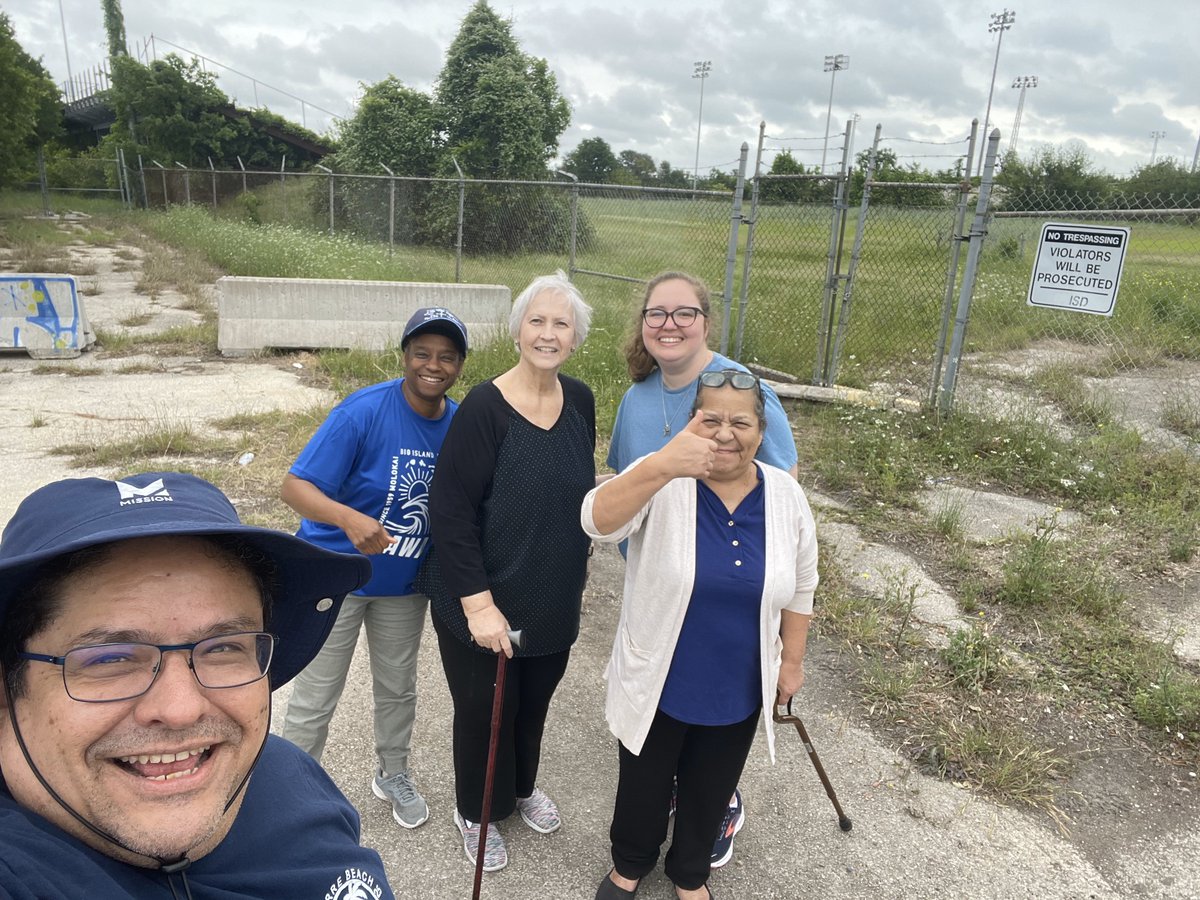 CTI leaders and organizers exploring #ParkEquity tour tour green spaces in Southeast Austin