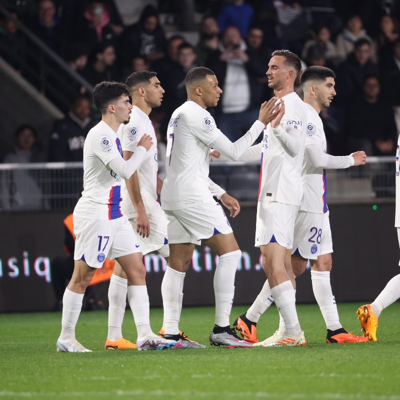 PSG_inside's tweet photo. Porté par la connexion Mbappé - Messi, le @PSG_inside s’est imposé sur la pelouse d’Angers, en ouverture de la 32e journée de Ligue 1. Retour sur le match ! 

#SCOPSG I 1-2