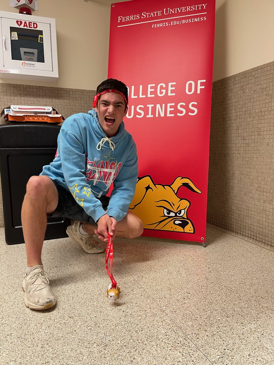 Hudsonville swept the Ferris State Quiz Bowl taking 1st, 2nd, and 3rd place!! Seniors Trey Carr, Maggie Selvig, and Vincent Nittolo took the crown!
#hudsonvilleb #taxthehomeless