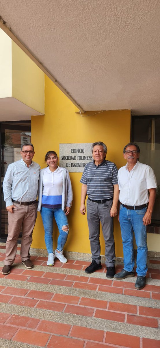 STI890700's tweet photo. Recibimos la visita del Ing. Hernando Monroy, Presidente de la sociedad colombiana de ingenieros, donde retomamos temas para seguir afianzando la alianza entre la SCI y sus Regionales. @IngenieriaSCI Fortalecer el ejercicio de la profesión... https://t.co/AukiDo5m8p
