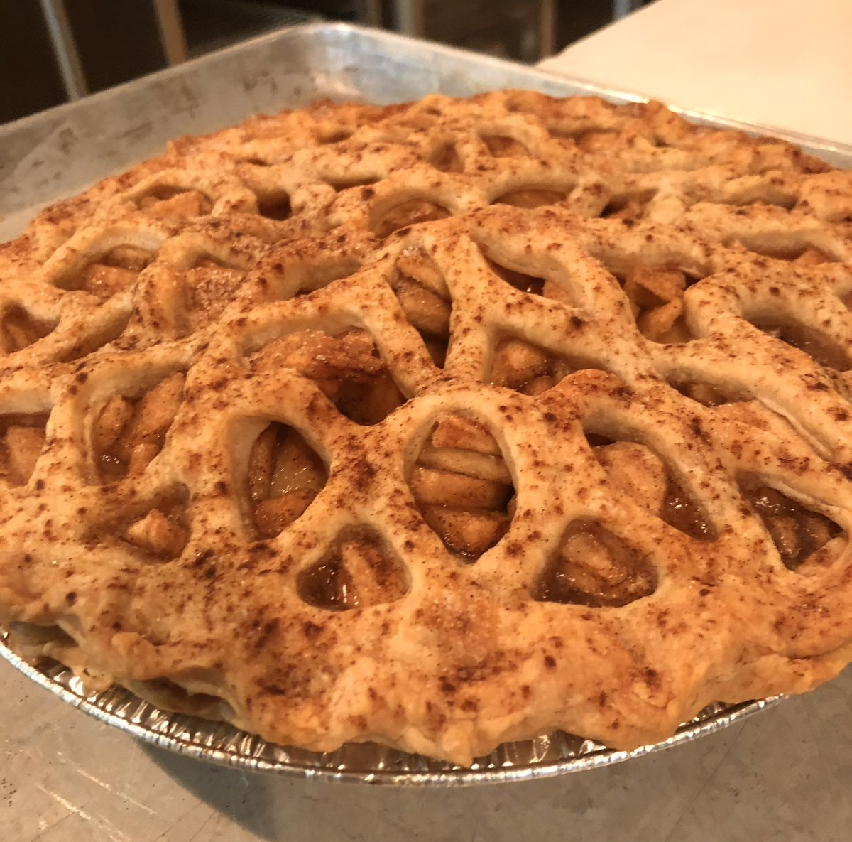 Mechelle's Baking Co tweet media