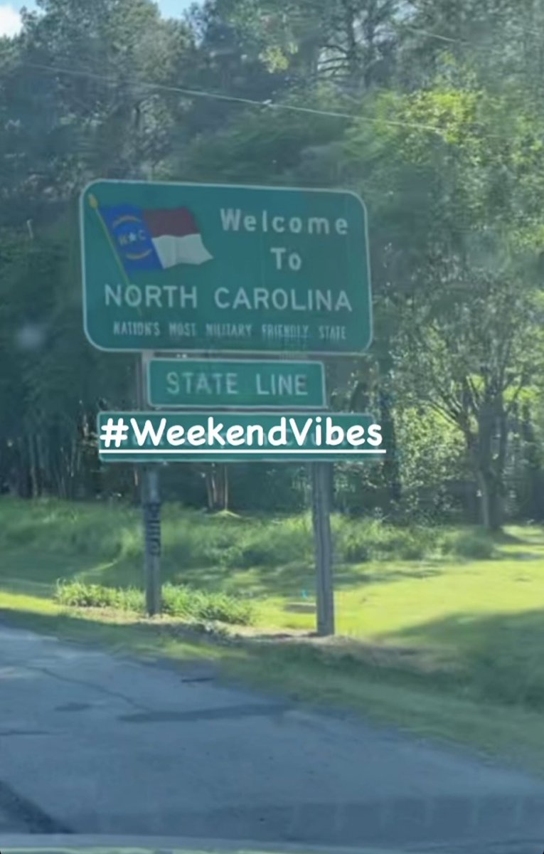 ChrisWaltonMKE's tweet photo. Need a break after a good event. #NCWeekend #WeekendIsHere #WeekendVibes https://t.co/MbktsD0Ck6