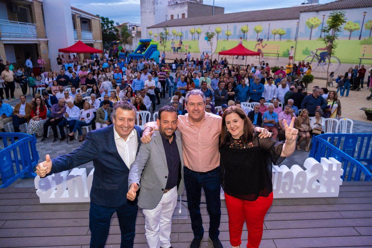 🔴Hoy <a href="/JFdezdelosRios/">Javier Fernández de los Rios</a> y <a href="/_JuanEspadas/">Juan Espadas Cejas</a> han estado en #LaAlgaba apoyando a <a href="/DiegoAguera/">Diego Manuel Agüera</a>, un gran alcalde para un gran pueblo.

❤️El próximo 28 de mayo seguiremos sumando avances y proyectos de la mano de <a href="/psoealgaba/">Psoe de La Algaba</a>.

#DefiendeLoQuePiensas