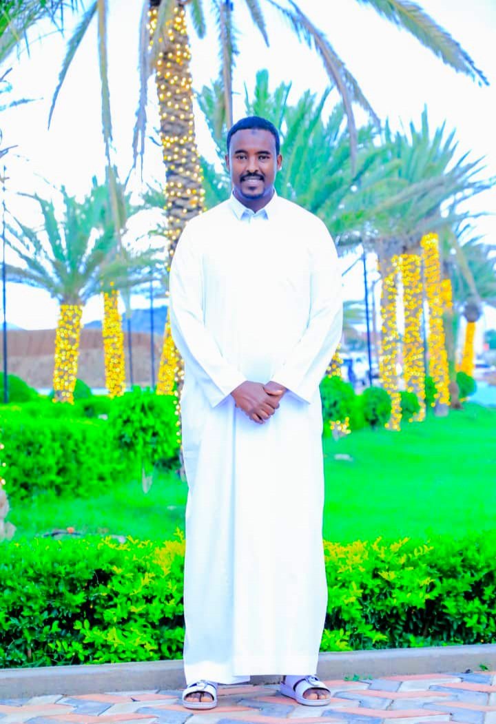 HusseinBuuni's tweet photo. Ciid Wanaagsan Ehel, Asxaab &amp; dhamaan Umada reer Somaliland. Allah ha inaga yeelo kuwii loogu Dambi Dhaafo, Naarta lagaga xoreeyo, soonkii, salaadii &amp; acmaashii wanaagsaneyd ee Bisha Ramadaan. Ciidan ciideeda Allah ha inagu gaadhsiiyo caafimaad qab iyo cibaado suuban Insha.allah. https://t.co/H7W44OrB98