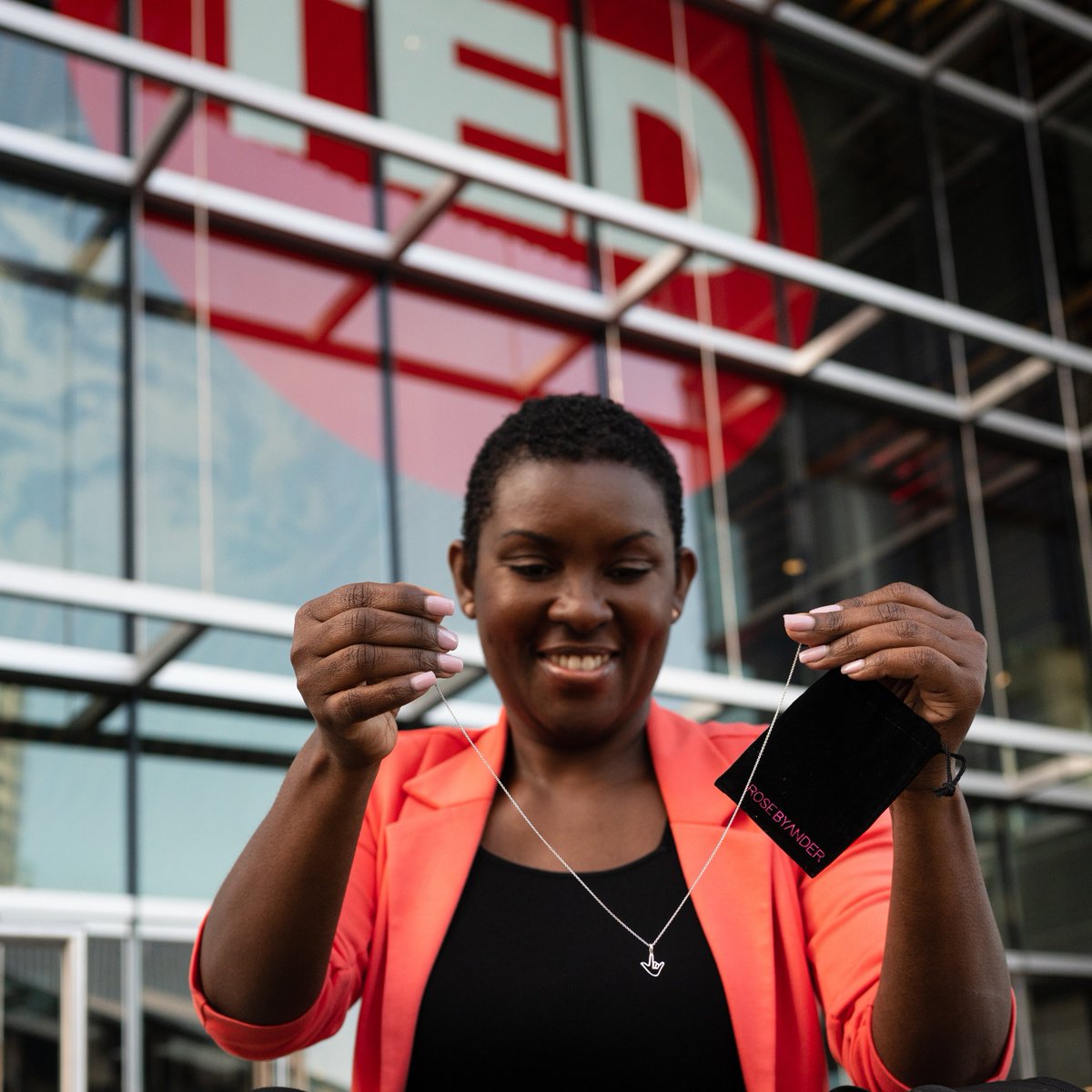 lovesignshop's tweet photo. We’re excited to share that RoseBYANDER is an in-kind partner at #TED2023 of @TedTalks, an incredible event celebrating the extraordinary possibilities the future holds. 🤟 ⁠
⁠
Photo credit: Felicia Chang / TED⁠ https://t.co/PYRhU1TXV5