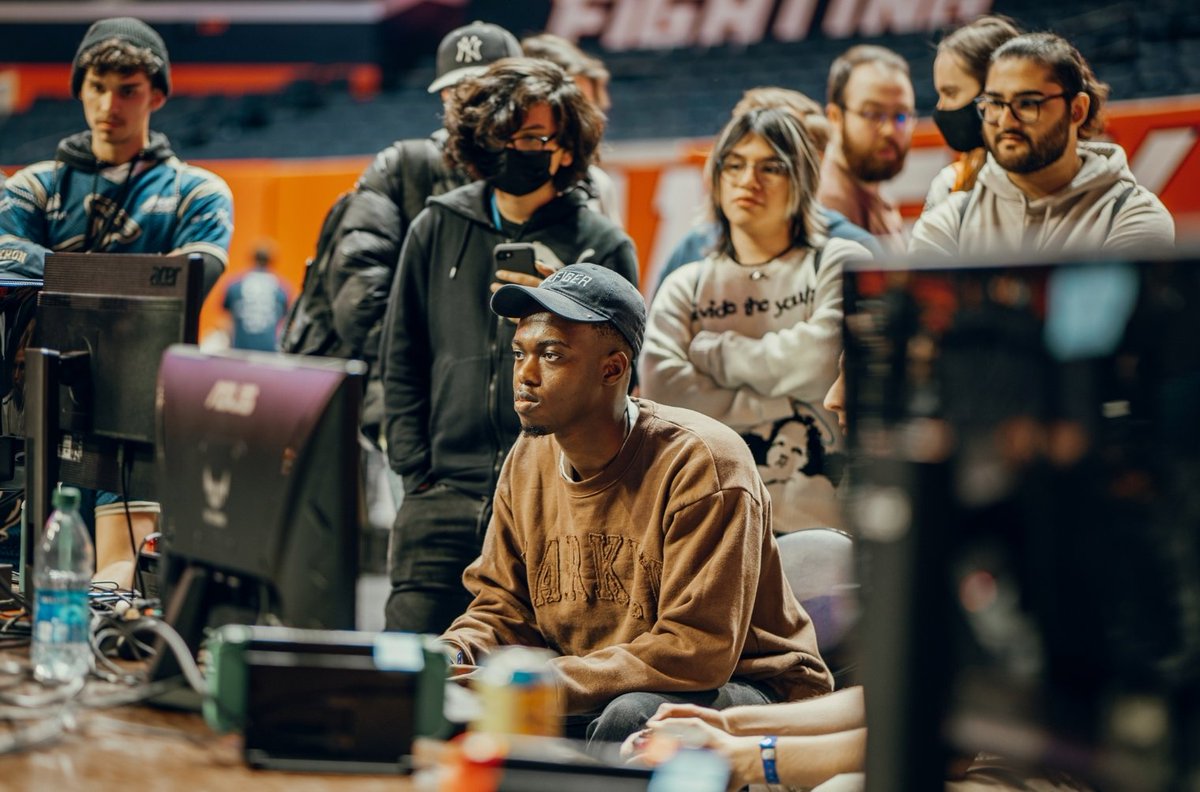 Illini_esports's tweet photo. Did you miss some of the #IEInvitational action?
That's okay, because we were able to compile a photo album just for you and all Illini Esports fans!
Check out some of our favorites below and at the link.
🔗: https://t.co/LrpXJEZ0ue https://t.co/PBQIfr2Sve