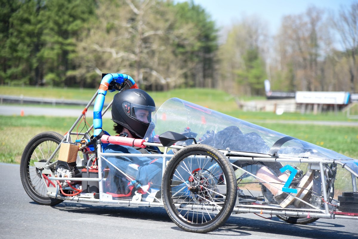 avonoldfarms's tweet photo. Earlier today, members of Club Forge participated in the Electrathon Challenge where, after spending the last few months building their vehicle, they raced against other schools at Lime Rock Park. #EngineeringAtAvon https://t.co/AyTm4OAaXJ
