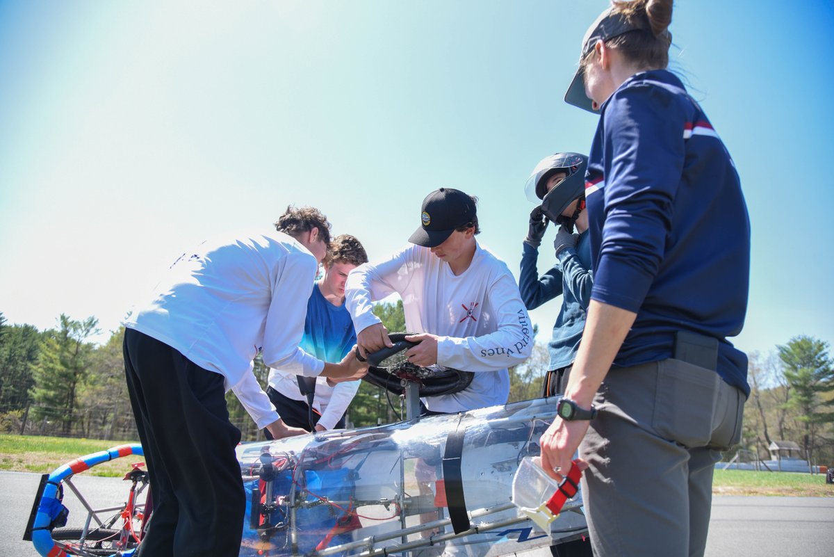 avonoldfarms's tweet photo. Earlier today, members of Club Forge participated in the Electrathon Challenge where, after spending the last few months building their vehicle, they raced against other schools at Lime Rock Park. #EngineeringAtAvon https://t.co/AyTm4OAaXJ