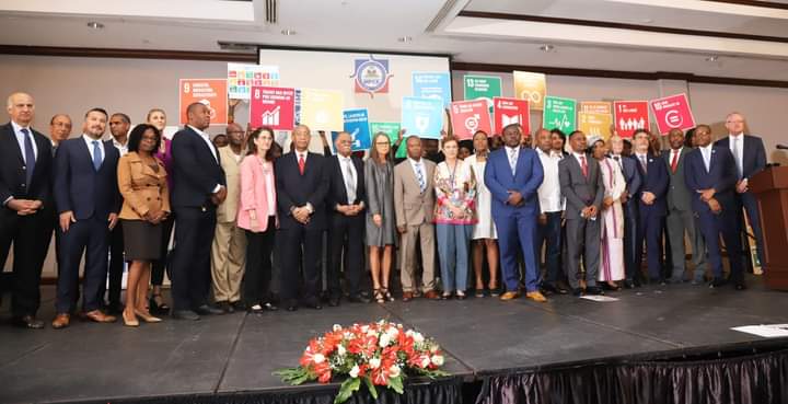 Honored and humbled to be part of this important signature on #UNSCDF with GovT officials to support vulnerable group and communities within the nexus of humanitarian and development in Haïti 🇭🇹.  #Endinequalities #EndAIDS. @OnusidaLatina @OnusidaHaiti