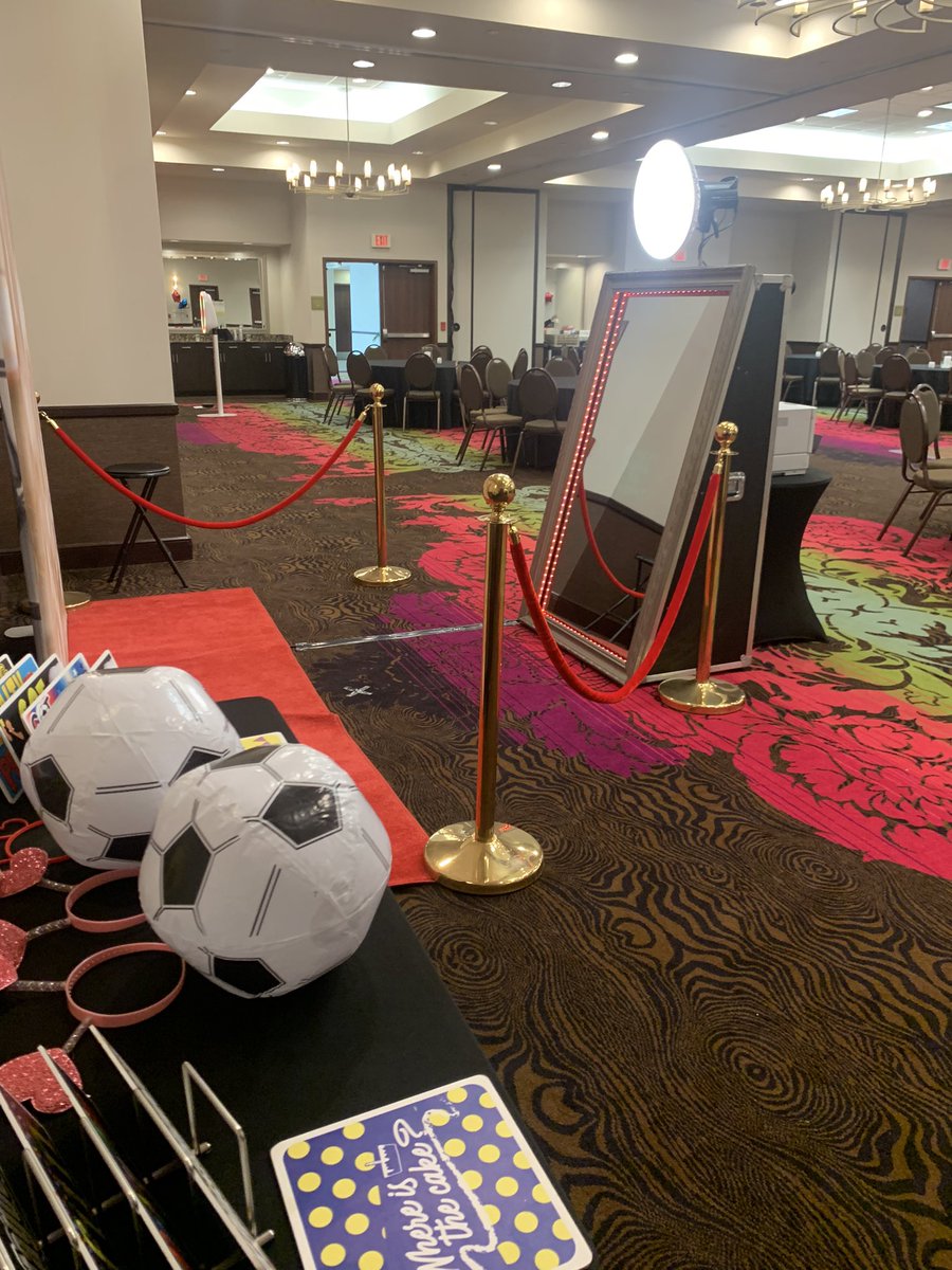 Tonight’s gonna be a good night! Awards, dining, and dancing about to happen! 
<a href="/DawsonHighSchl/">Dawson Eagles</a> <a href="/50_50Pod/">The 50/50 Podcast ⚽️🎙</a> @LethalSoccer <a href="/tascosoccer/">TASCO</a> 

#togetherwesoar  #togetherwecelebrate