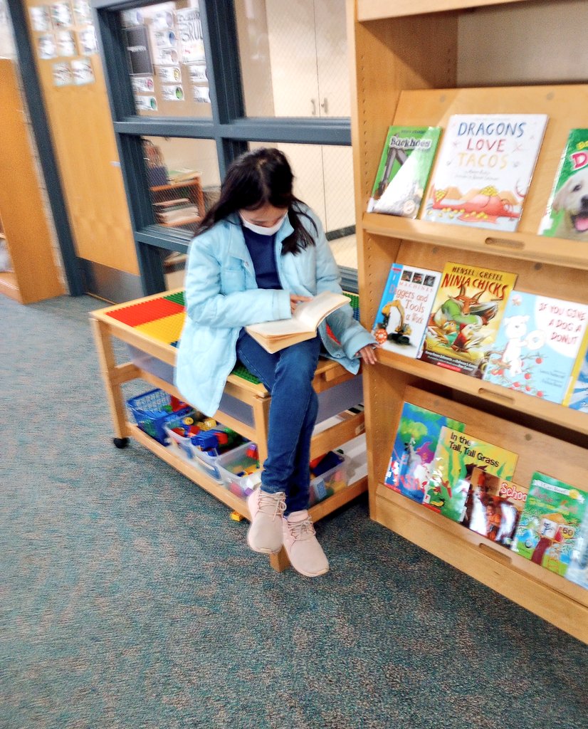MrsZubarevLMC's tweet photo. Look who I caught reading! 📚👀 #WebsterLMC #WebsterWildcats🐾 #LivoniaPride https://t.co/aHgcsT70XY