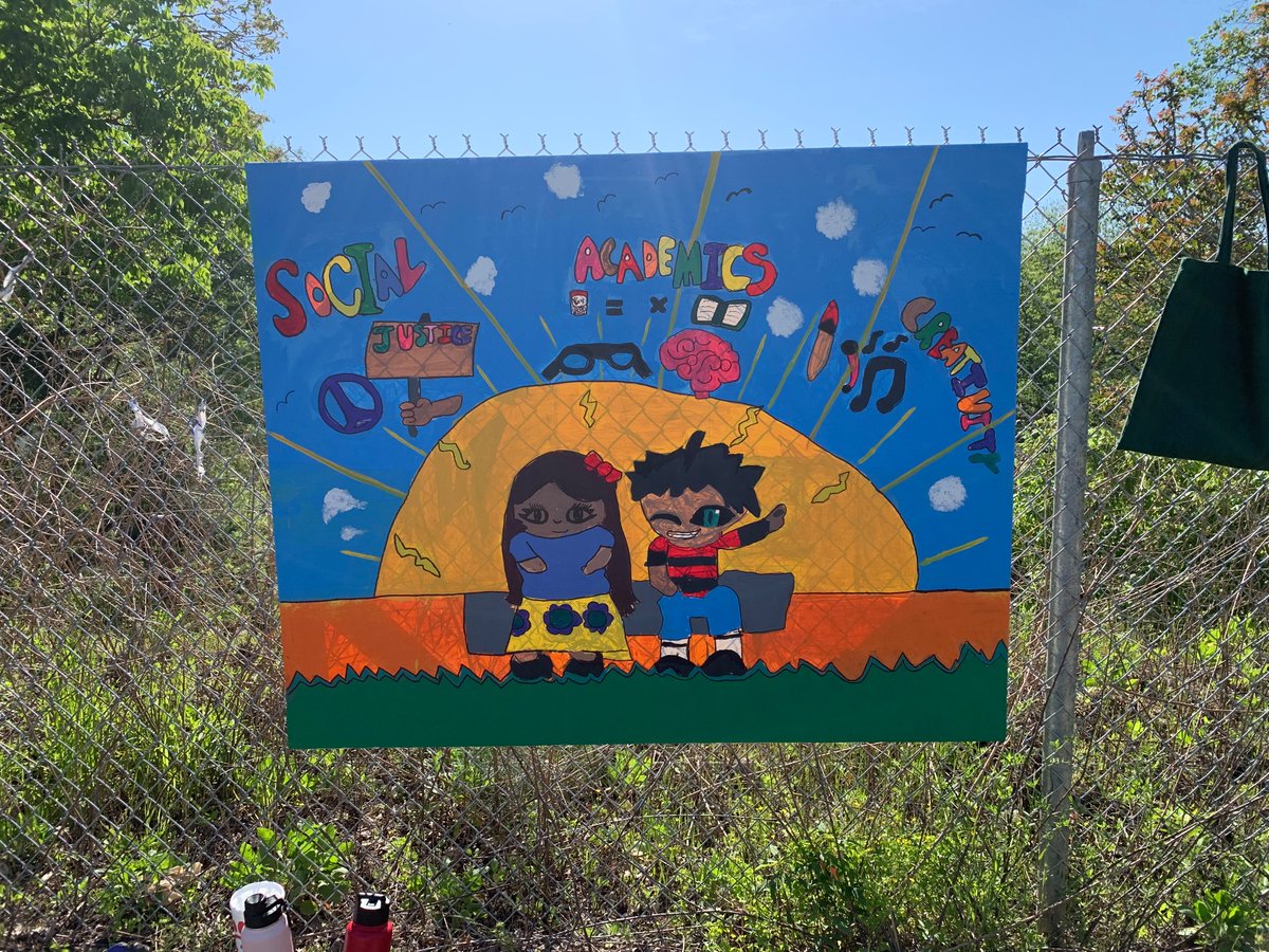 PandaLitCoach's tweet photo. π at the final paintings from the 5th grade Pandas πΌ @parksideaps We are so proud of their work!!! ππΌ #PandaCommUNITY @principalfoster @drkalag @DrLisaHerring @ParksideIB https://t.co/VoS1ri2mGZ