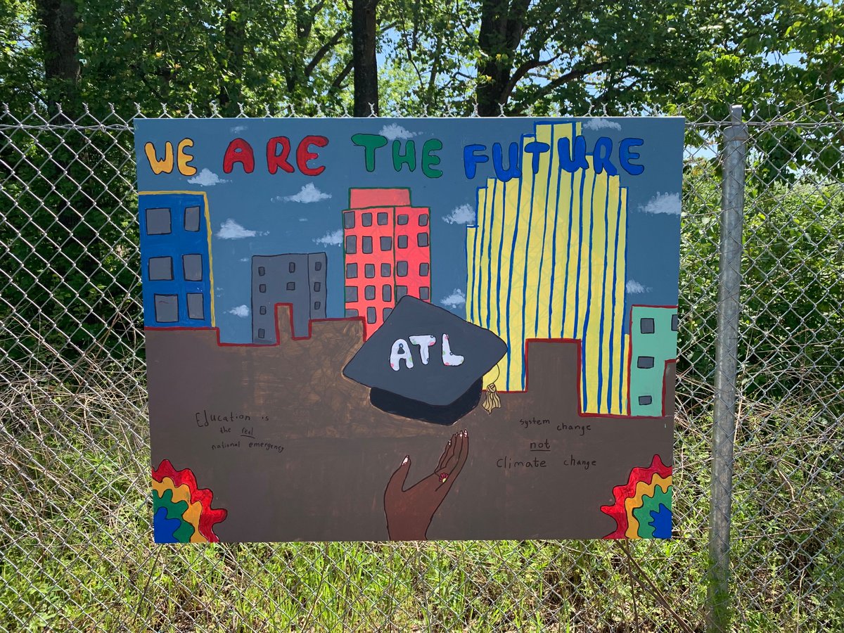 PandaLitCoach's tweet photo. π at the final paintings from the 5th grade Pandas πΌ @parksideaps We are so proud of their work!!! ππΌ #PandaCommUNITY @principalfoster @drkalag @DrLisaHerring @ParksideIB https://t.co/VoS1ri2mGZ