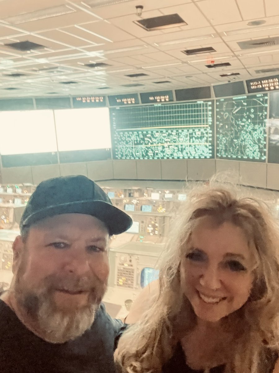 DrDaliah's tweet image. Houston…..we have a problem… #NASA #SpaceCenter #MissionControl