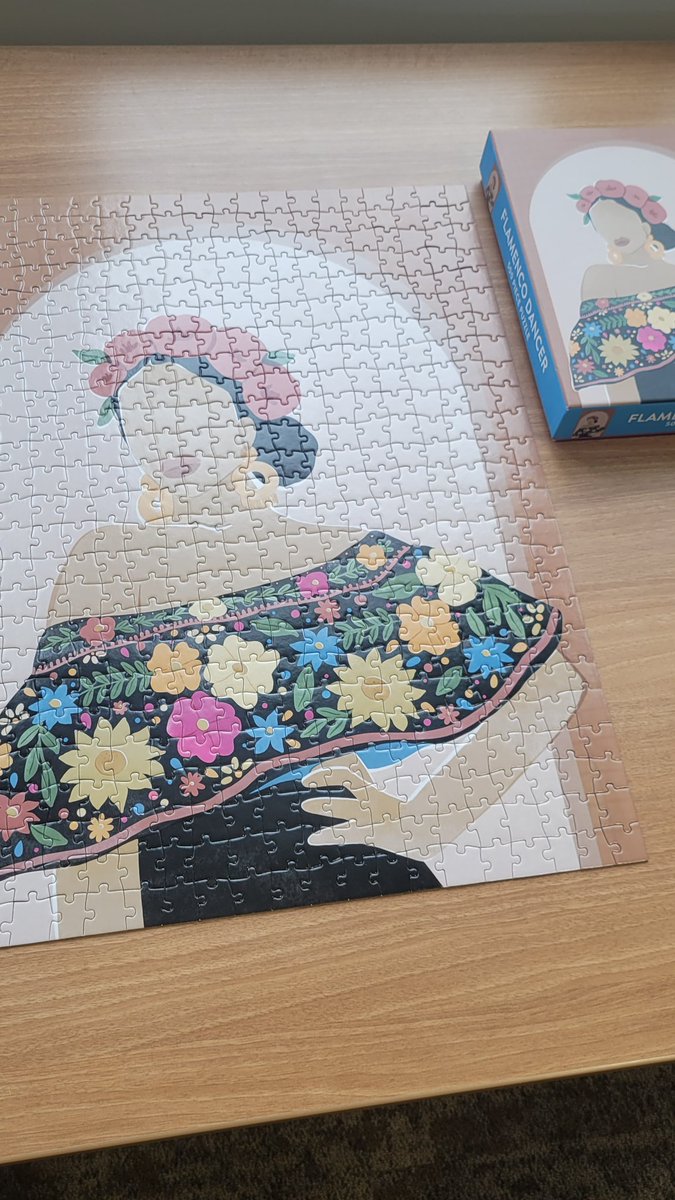 UDMSE1's tweet photo. Perfect timing! Finished up our puzzle on the last day of classes for the semester! https://t.co/AlxTKsL44G