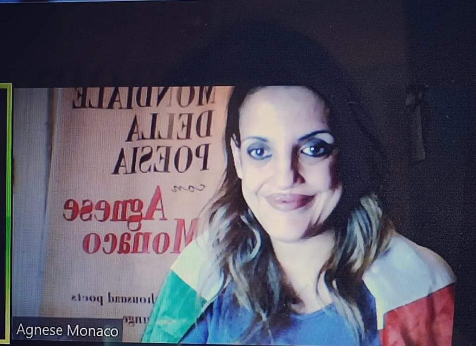 Agnese1979's tweet photo. Agnese Monaco speaking &amp; read her poems in english, spanish &amp; italian and speak about Poetas del Mundo with Mariposa del Rocio &amp; about 100 mil poetas por el cambio por partecipar, est otovo LIBRE, no se paga nadie. Write at mondialepoesia@gmail.com #poetrycommunity #poets https://t.co/NIhBj0Y3L9