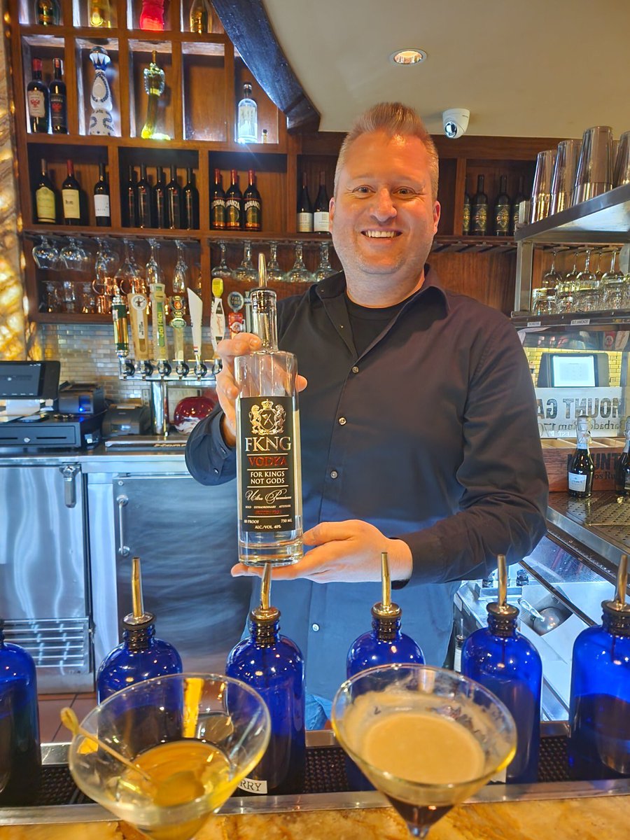 Friday night = FKNG Vodka night!

#Friday #vodka