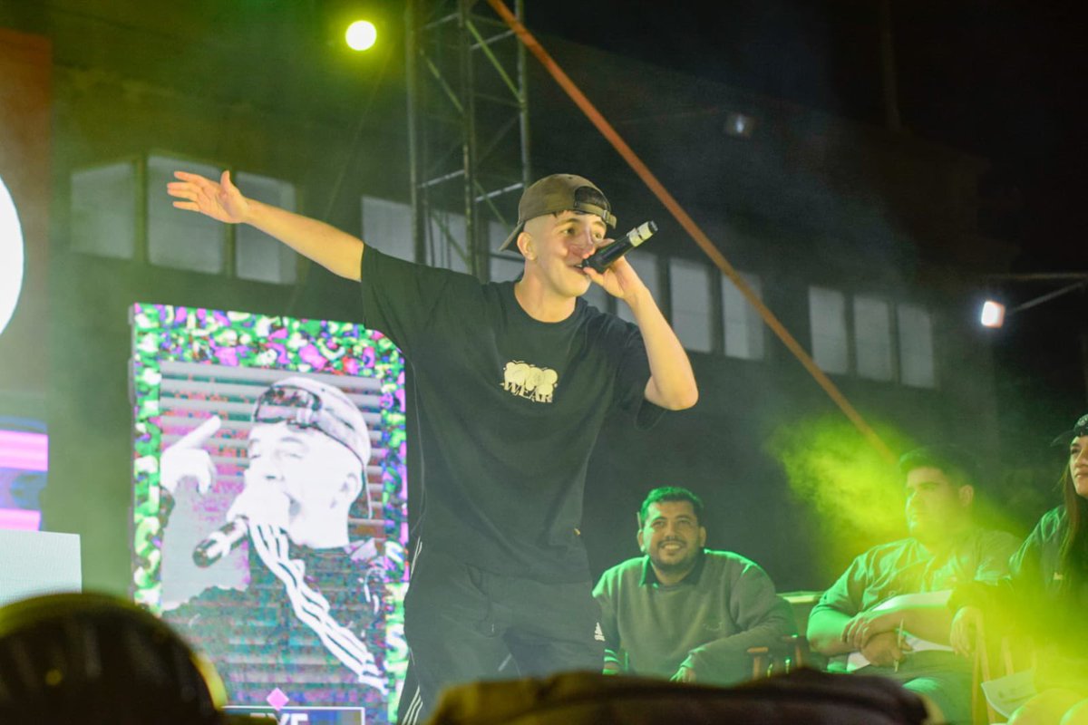 ptobahiablanca's tweet photo. La primera fecha del año de #DelPuertoFreestyle llega este sábado al encuentro provincial de videojuegos 🎤 💥

⏰ Desde las 17:30 comienzan los filtros y a las 18:30 la compe en el Paseo Portuario.

¿Te lo vas a perder? 🤩 https://t.co/Clp3lYqZB6
